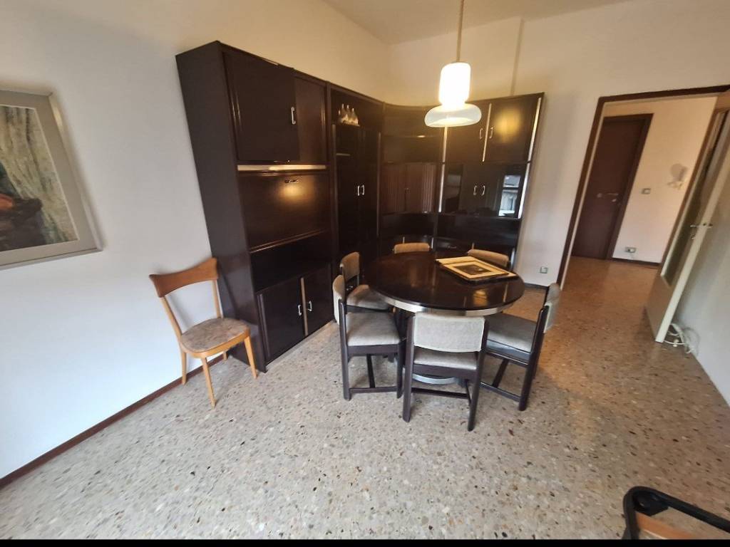 appartamento in affitto a Pavia in zona Pompieri