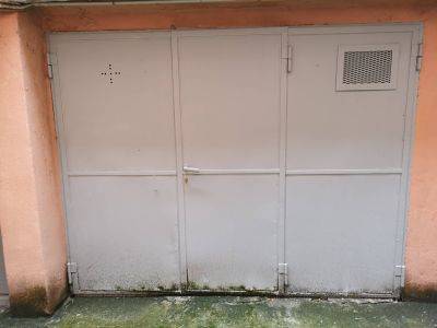 locale di sgombero in affitto a Pavia