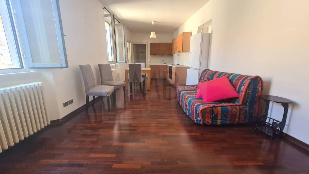 appartamento in affitto a Pavia in zona Centro Città