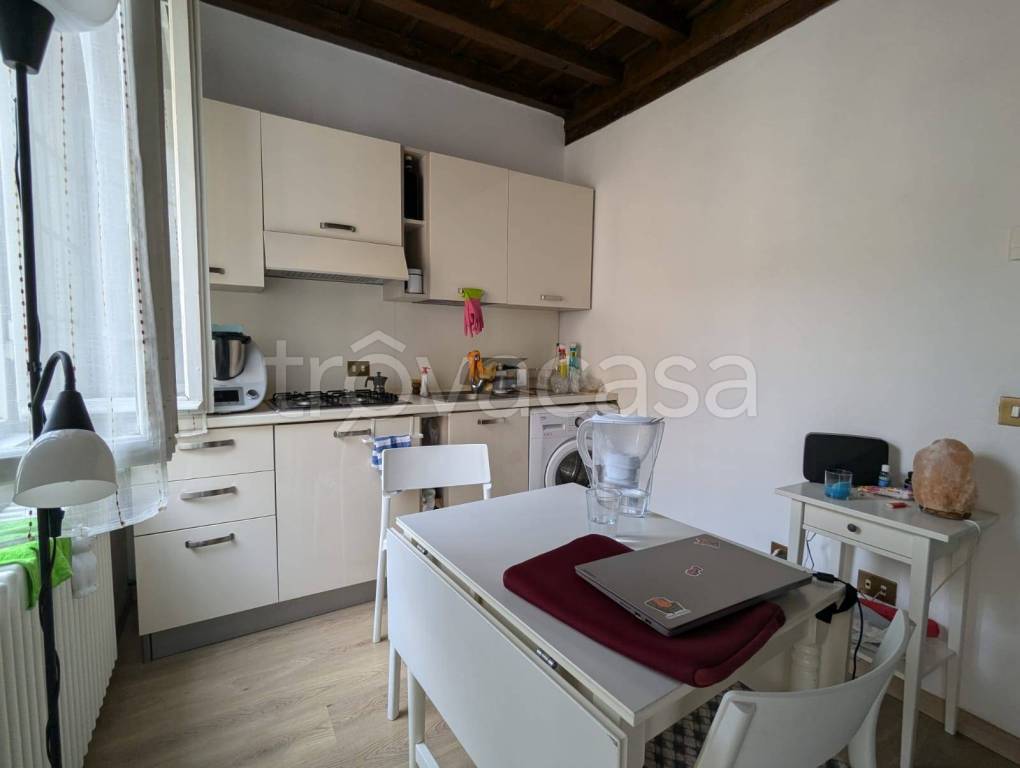 appartamento in affitto a Pavia in zona Centro Città