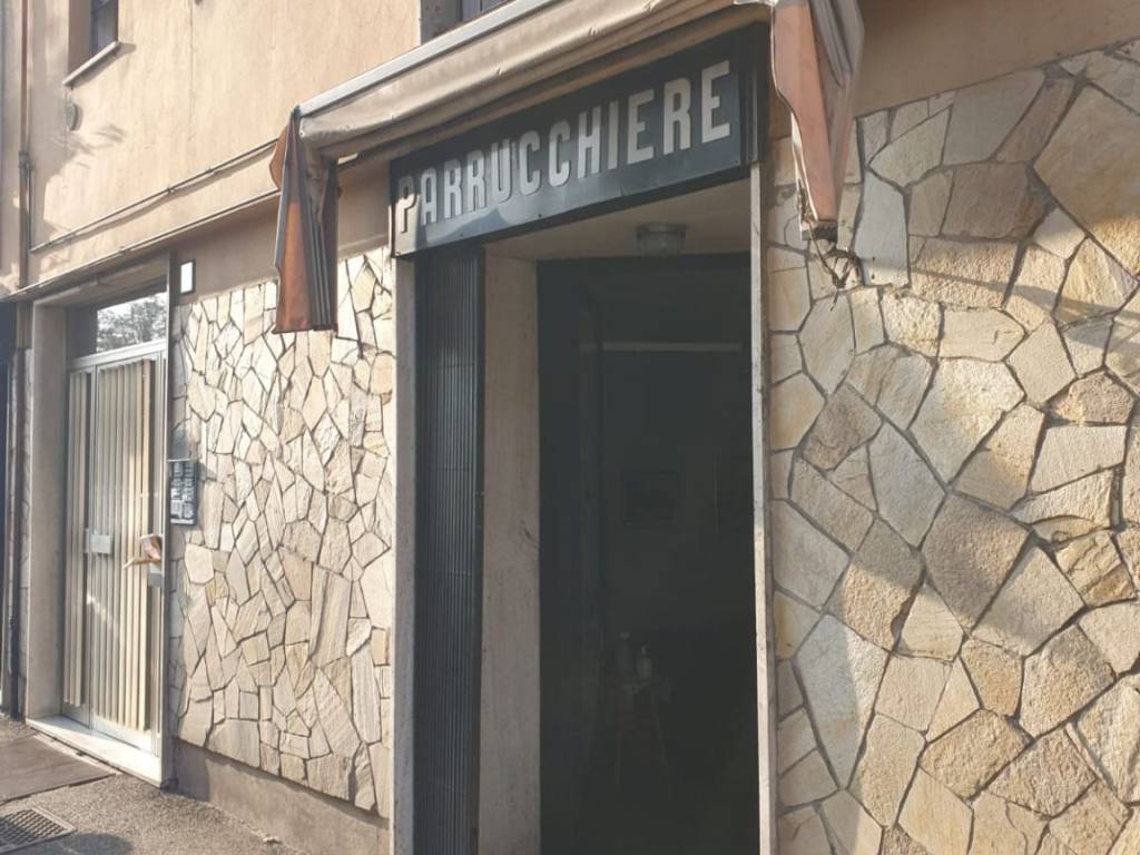 negozio in affitto a Pavia in zona Città Giardino