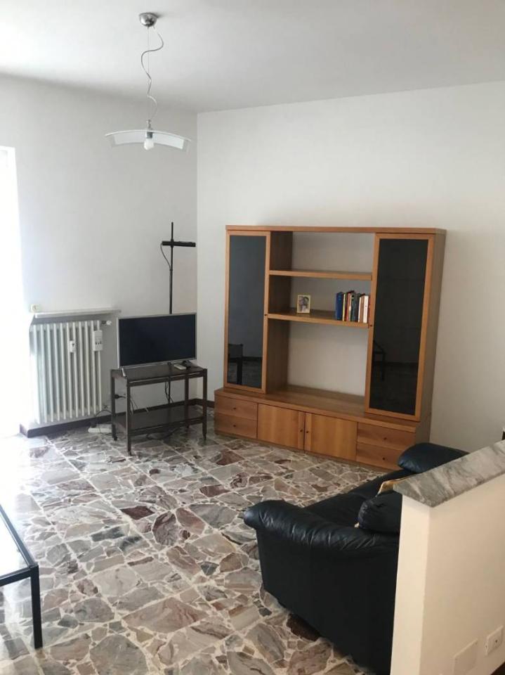 appartamento in affitto a Pavia