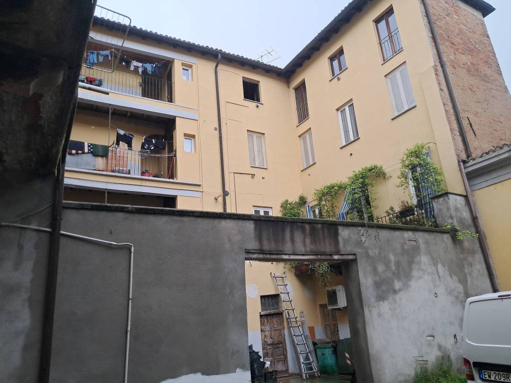 appartamento in affitto a Pavia in zona Centro Città