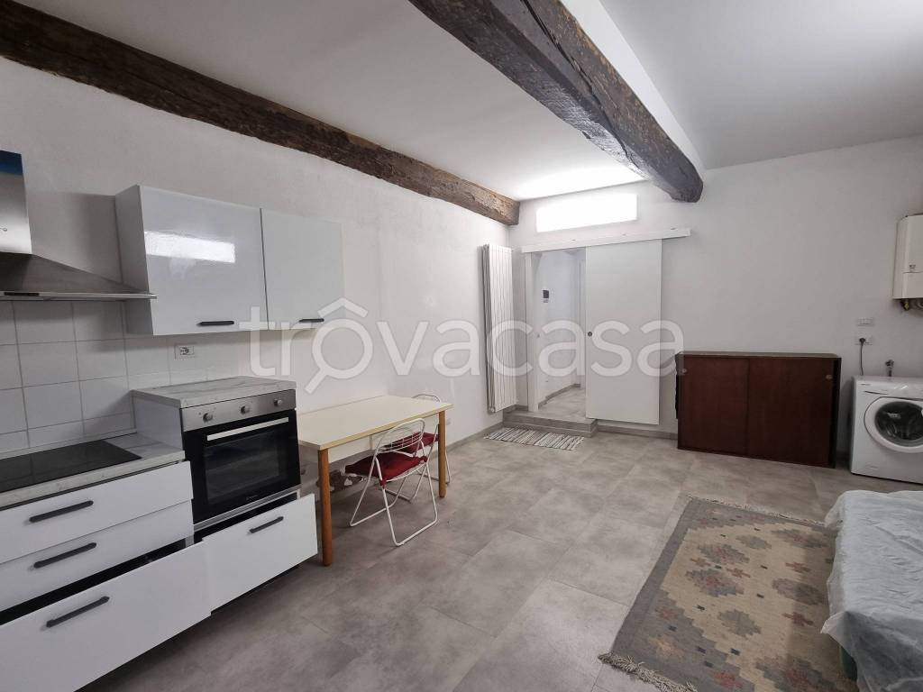 appartamento in affitto a Pavia in zona Centro Città
