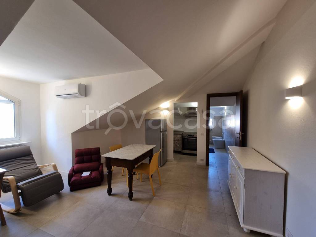 appartamento in affitto a Pavia in zona Viale Cremona