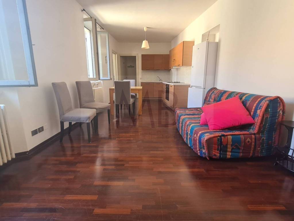 appartamento in affitto a Pavia in zona Centro Città