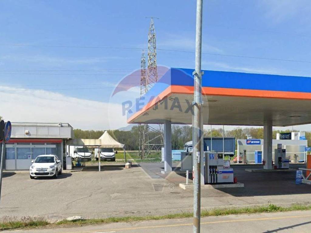 negozio in affitto a Pavia in zona Città Giardino