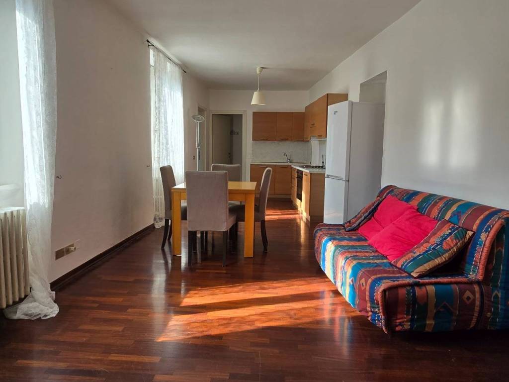 appartamento in affitto a Pavia in zona Centro Città