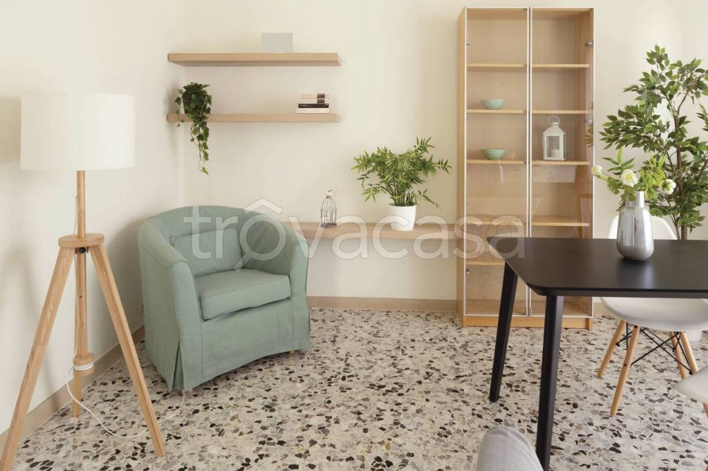 appartamento in affitto a Pavia in zona Città Giardino