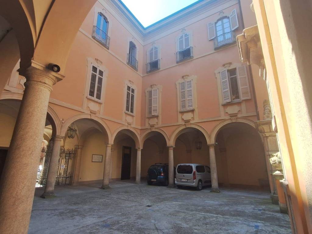 appartamento in affitto a Pavia in zona Centro Città