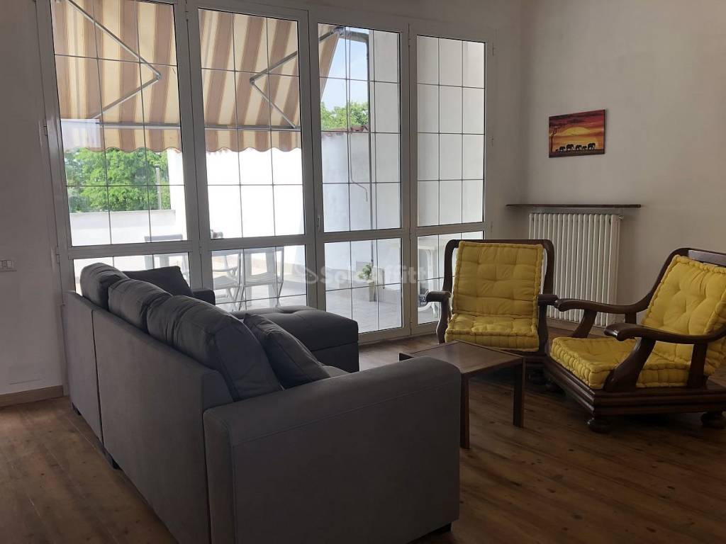 appartamento in affitto a Pavia in zona Borgo Ticino
