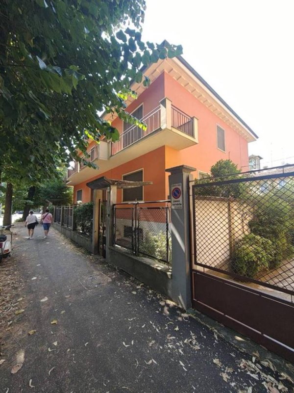 appartamento in affitto a Pavia