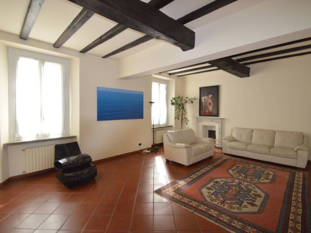 appartamento in affitto a Pavia in zona Centro Città