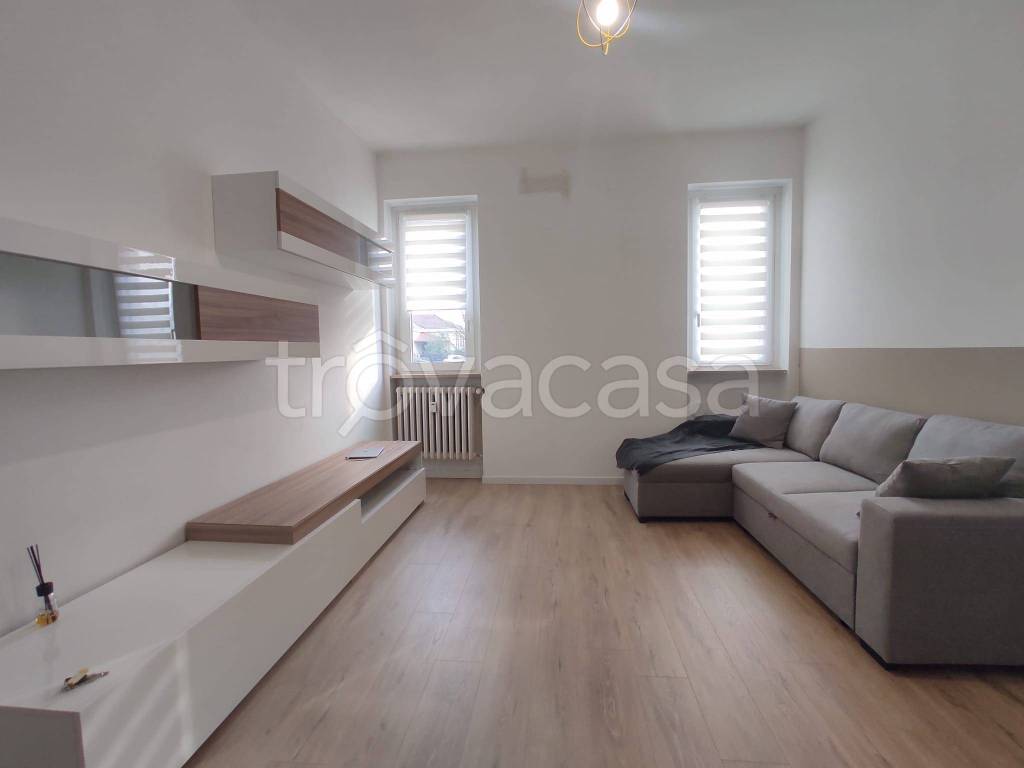 appartamento in affitto a Pavia in zona Viale Cremona