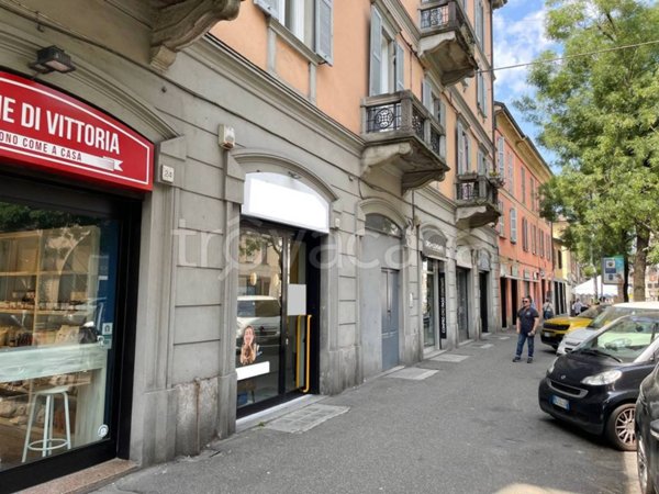 negozio in affitto a Pavia in zona Stazione