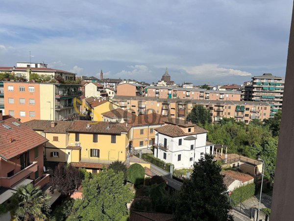 appartamento in affitto a Pavia