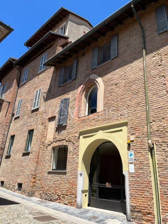 appartamento in affitto a Pavia in zona Centro Città