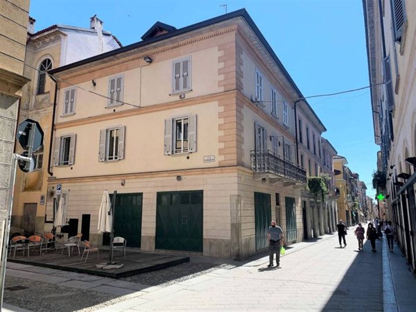 appartamento in affitto a Pavia in zona Centro Città