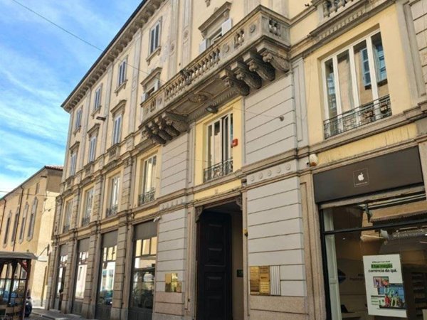 appartamento in affitto a Pavia in zona Centro Città