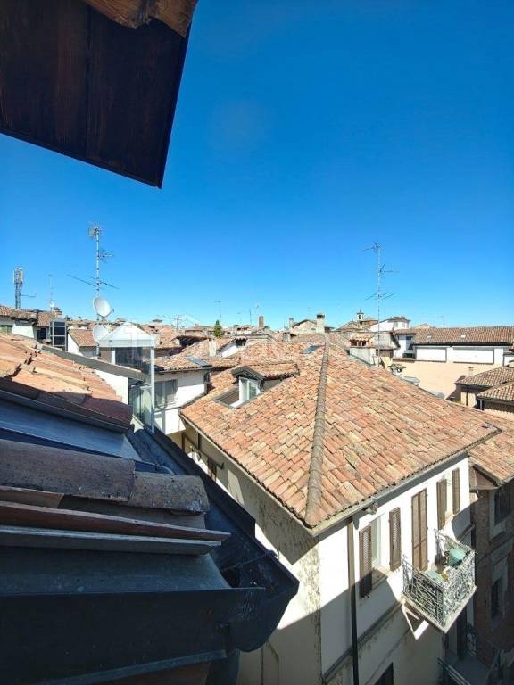appartamento in affitto a Pavia in zona Centro Città