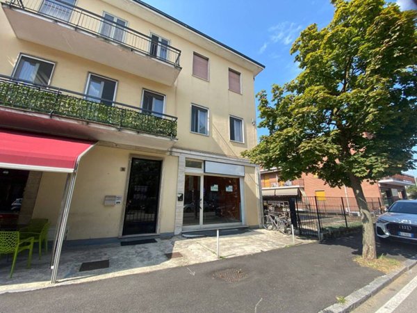 negozio in affitto a Pavia in zona Città Giardino