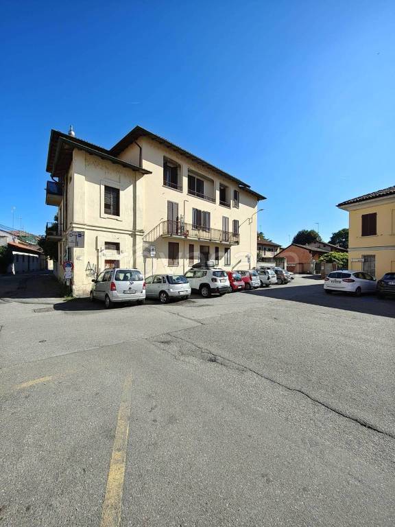appartamento in affitto a Pavia in zona Borgo Ticino