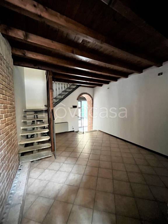 trivano in affitto a Pavia in zona Centro Città