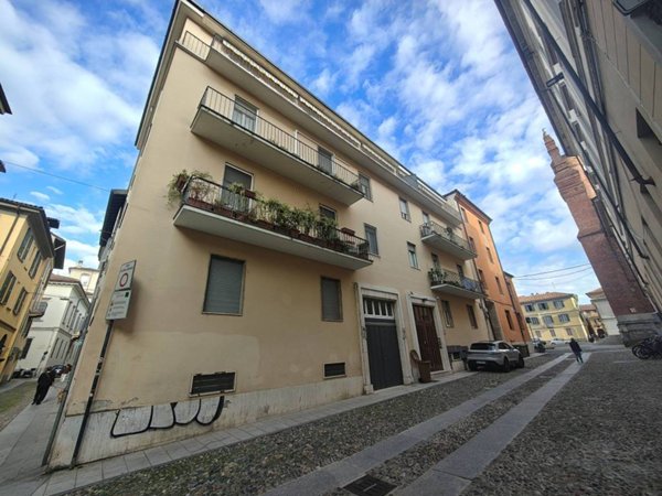 appartamento in affitto a Pavia in zona Centro Città