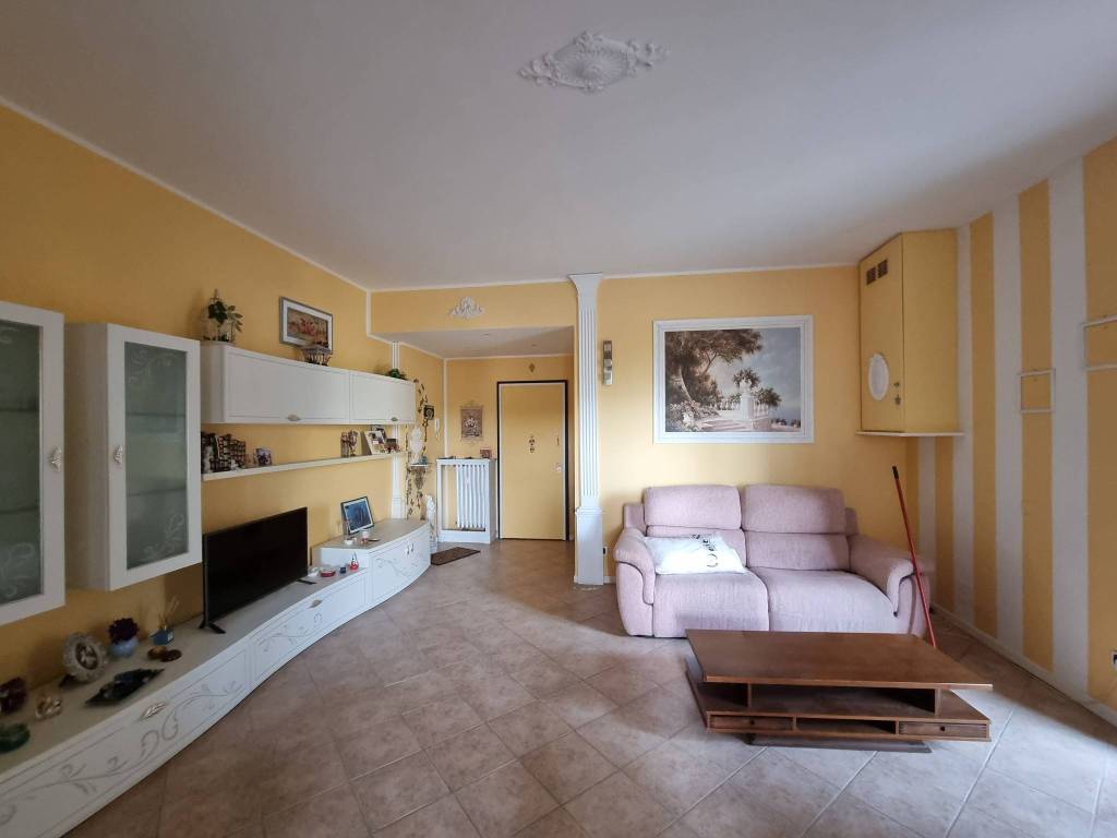 appartamento in affitto a Pavia in zona Borgo Ticino