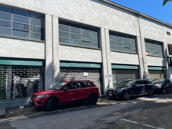 locale commerciale in affitto a Pavia in zona Viale Cremona