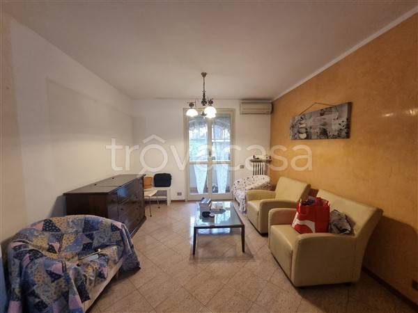 appartamento in affitto a Pavia in zona Vallone