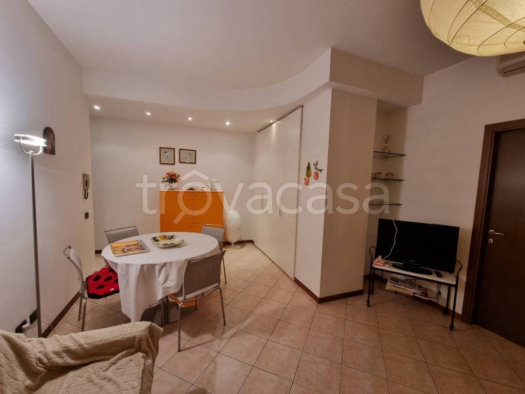 appartamento in affitto a Pavia in zona Centro Città