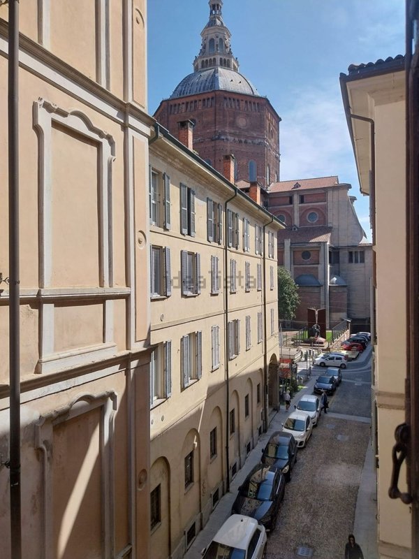 appartamento in affitto a Pavia in zona Centro Città