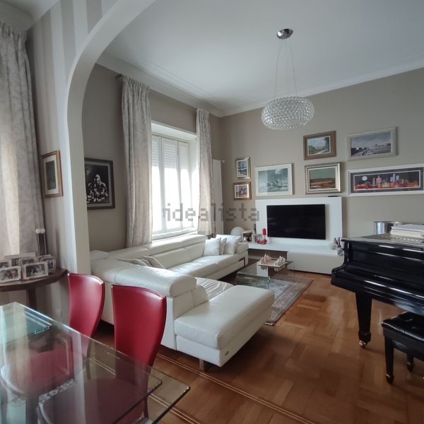 appartamento in affitto a Pavia in zona Centro Città