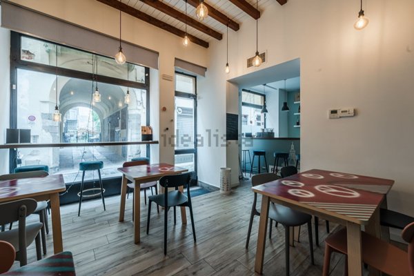 negozio in affitto a Pavia in zona Centro Città