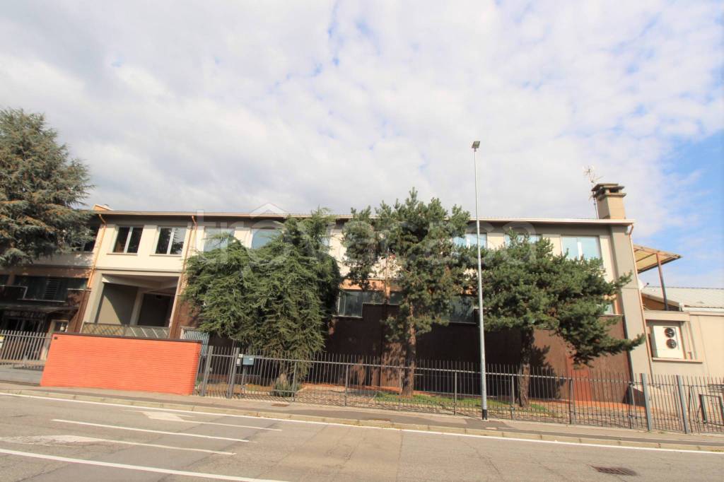 ufficio in affitto a Pavia in zona Campo Coni