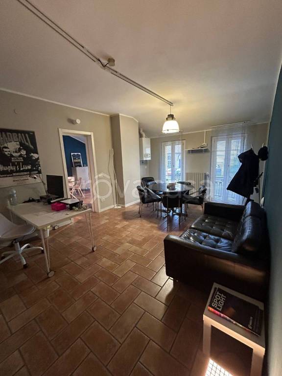 ufficio in affitto a Pavia in zona Città Giardino