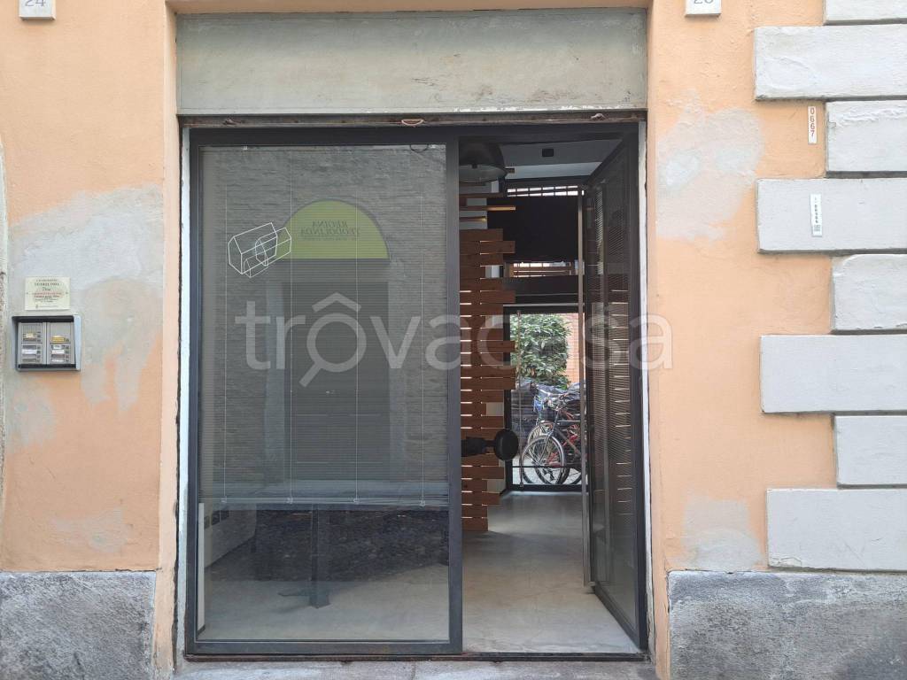 negozio in affitto a Pavia in zona Centro Città