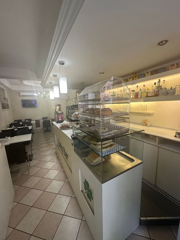 negozio in affitto a Pavia