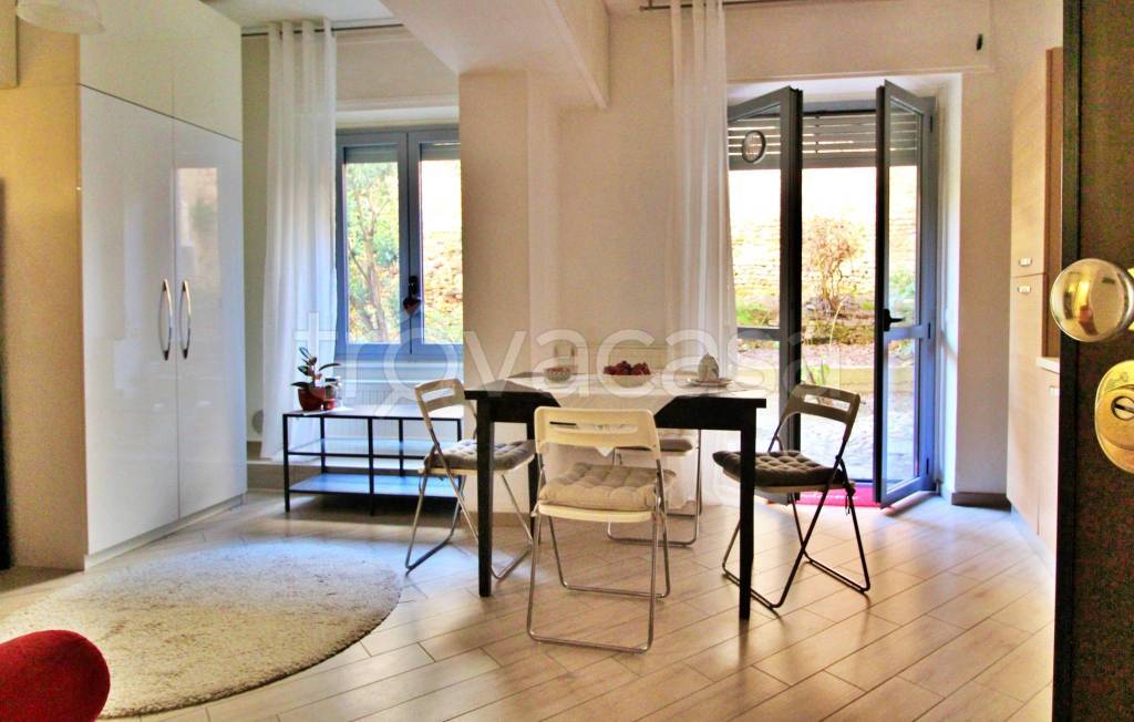 appartamento in affitto a Pavia in zona Centro Città