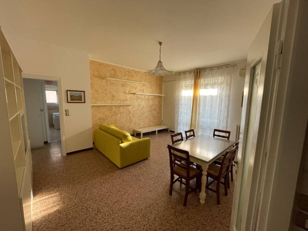 appartamento in affitto a Pavia in zona Policlinico