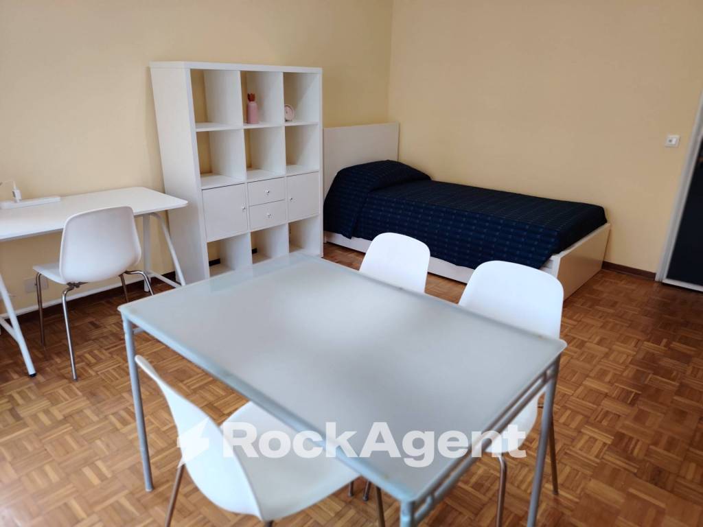 appartamento in affitto a Pavia in zona Stazione