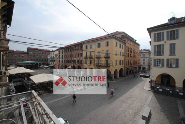 appartamento in affitto a Pavia in zona Centro Città