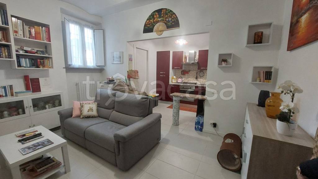 appartamento in affitto a Pavia in zona Borgo Ticino