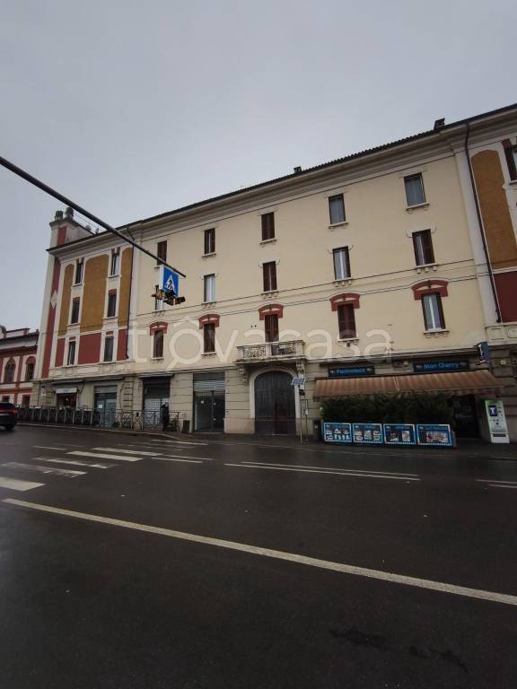 negozio in affitto a Pavia in zona Centro Città
