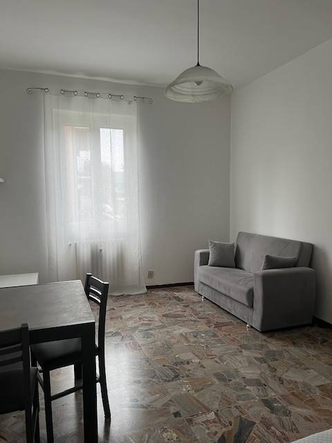 appartamento in affitto a Pavia in zona Borgo Ticino