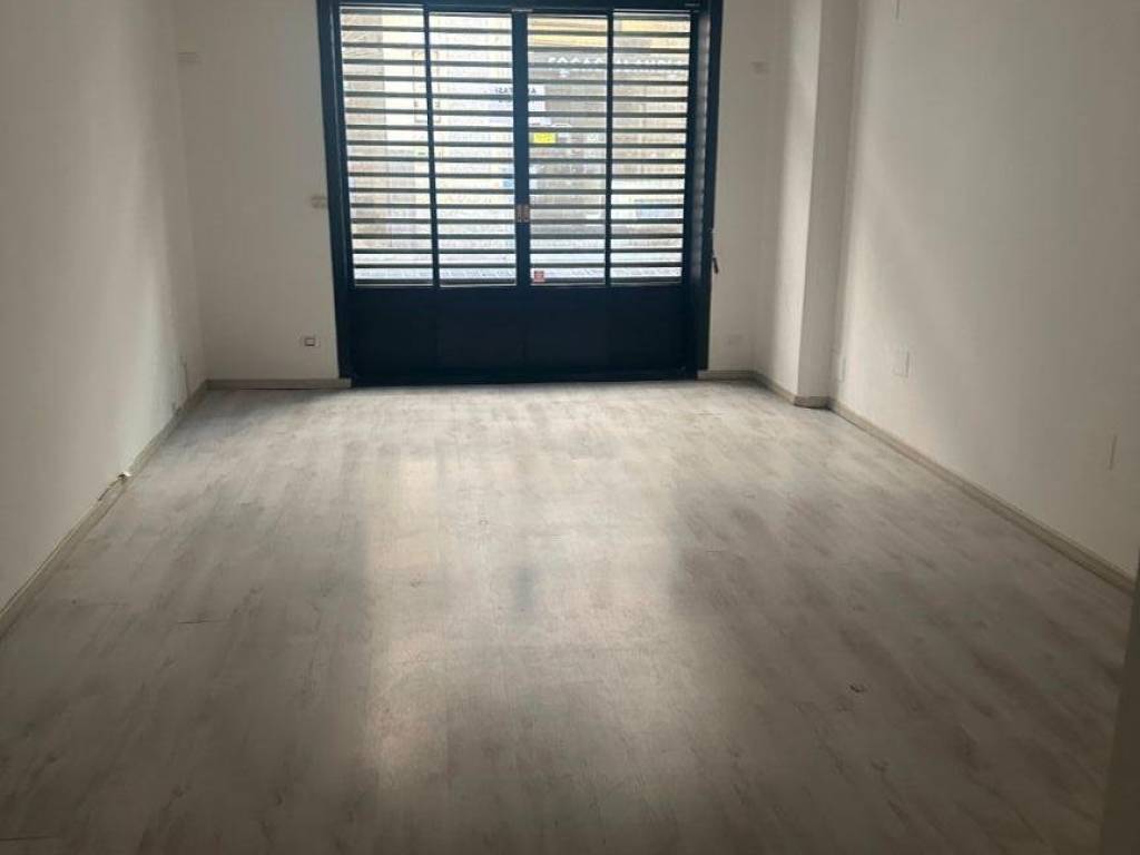 negozio in affitto a Pavia in zona Centro Città
