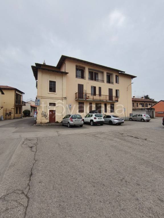 appartamento in affitto a Pavia in zona Borgo Ticino