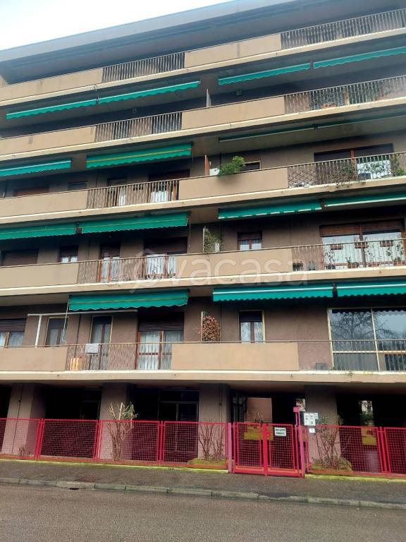 appartamento in affitto a Pavia in zona Stazione