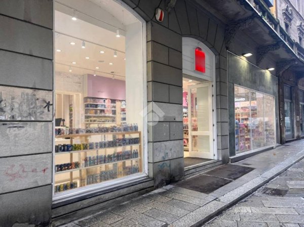 negozio in affitto a Pavia in zona Centro Città
